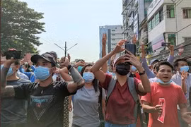 Facebook ngừng hoạt động ở Myanmar do biến cố chính trị