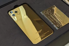 iPhone 12 mạ vàng "sang chảnh" nhưng mất không ít tính năng