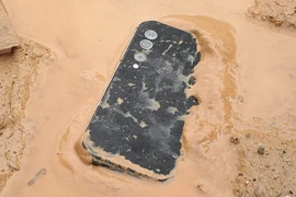 Đừng quên những smartphone “vừa khôn, vừa bền” của năm 2020