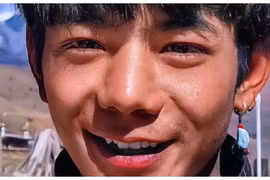 Chàng trai chăn bò “đổi đời” sau nụ cười lộ nét đẹp đặc biệt