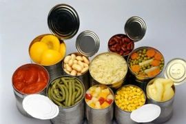 Thực phẩm đóng hộp tiềm ẩn nguy cơ gây ngộ độc