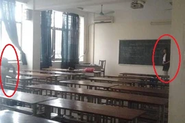 Xôn xao giảng đường đại học 1 cô, 1 trò ở Hà Nội