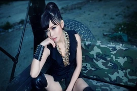 Hường Hana khoe dáng trong bộ ảnh “Thỏ con siêu quậy“