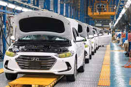 Ô tô nội địa rẻ hơn 20%: 2018 bùng nổ xe hơi Việt giảm giá