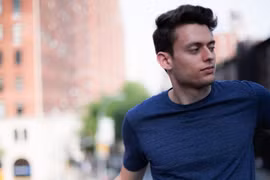 9X tự nhận là tỷ phú, mua quảng cáo Facebook đăng tin tuyển người yêu