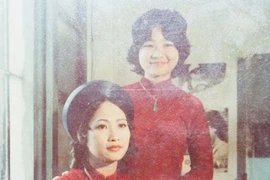 Chuyện tình kỳ lạ của bà Dần 'Hương vị tình thân'