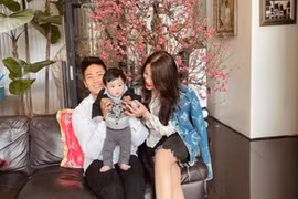 Hội trai xinh, gái đẹp thi nhau đăng ảnh "tình bể bình"