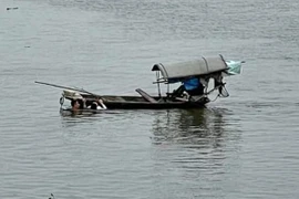 Thượng úy “siêu anh hùng” Ngô Văn Thứ nhảy sông cứu người