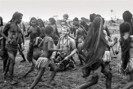 Bức ảnh đáng sợ báo trước cái chết của người thừa kế tỷ phú giàu nhất thế giới