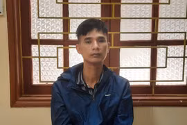 Bắt giữ Vinh “mù” tổ chức 25 người Trung Quốc nhập cảnh trái phép