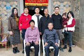 Lướt tiktok, nàng dâu giúp chồng tìm được anh trai sinh đôi thất lạc 22 năm