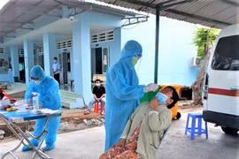 Thủ tướng: Chi viện nhân lực y tế cho địa phương có nhiều ca nhiễm