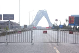 Xe hàng khó qua chốt kiểm soát: Lãnh đạo TX Đông Triều lý giải