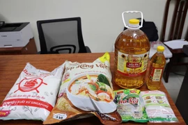 Chuyên gia chỉ cách nhận biết dầu ăn, mì chính giả