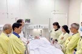 Người đàn ông đột quỵ chết não, gia đình nén đau thương hiến tạng