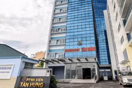 Hút mỡ, nâng ngực tại Bệnh viện Đa khoa Tân Hưng, một bệnh nhân tai biến