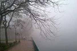 Miền Bắc tiếp tục mưa phùn, nồm ẩm