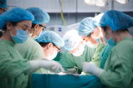 Một người chết não hiến tạng "hồi sinh" 6 người