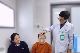 Thiếu nữ 14 tuổi mắc u não hiếm gặp do hội chứng di truyền