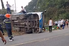 Bộ Y tế chỉ đạo cứu nạn nhân vụ lật xe ở Tam Đảo