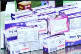 Bộ Công Thương hỏa tốc yêu cầu giám sát, kiểm tra thuốc, sữa giả