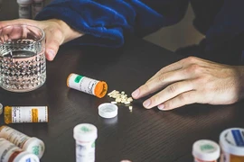 Tự ý ngừng thuốc trầm cảm đột ngột tiềm ẩn nhiều nguy cơ