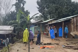 Sốt cao không đến bệnh viện, 1 học sinh tử vong 