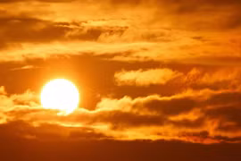 Phòng ngừa sự cố sức khỏe trong ngày nắng nóng