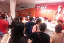 Hàng trăm khách bị VietjetAir “giam lỏng” ở sân bay Đà Nẵng