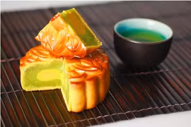 Chưa Rằm, bánh Trung thu đã ồ ạt giảm giá sốc 