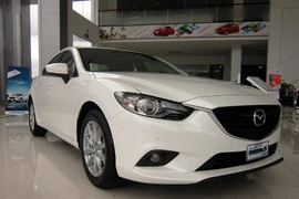 Mazda 6 giảm giá tới 50 triệu đồng