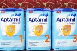 “Sữa chứa nhôm” Aptamil, Hipp bán rất chạy ở VN
