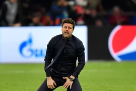 HLV Pochettino và các cầu thủ Tottenham vỡ òa cảm xúc sau chiến thắng trước Ajax