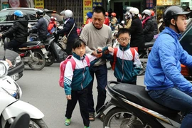 Đề xuất thay đổi giờ làm việc buổi sáng: Kẻ khóc người cười!?