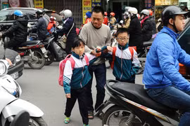 Đề xuất thay đổi giờ làm việc buổi sáng: Kẻ khóc người cười!?