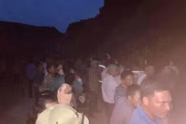 Thi thể bé trai 5 tuổi bị trói 2 tay: Nghi phạm đang học lớp 11 khai gì?