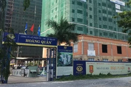 'Cơn điên' của cổ phiếu HQC: Trần cứng 8 phiên mà 3 cổ phiếu mới mua được ly trà đá