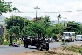 Công an lái công nông về trụ sở thì xảy ra tai nạn chết người