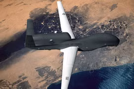 Nhật triển khai siêu UAV trinh thám vào năm 2015