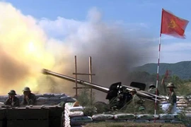 Ảnh QS ấn tượng tuần qua: pháo 130mm VN bắn mục tiêu trên biển