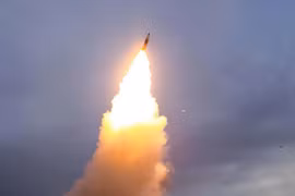 Trung Quốc tập trận với tên lửa S-300 “nhái”