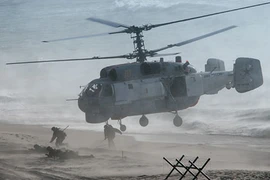 Xem lính Nga, Belarus tấn công “700 tên khủng bố”