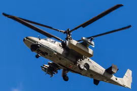 Ngắm dàn trực thăng “khủng” bay lượn ở Moscow