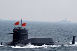 Trung Quốc tăng cường sức mạnh hạt nhân “đọ” Nga, Mỹ