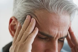 Đau đầu, mất ngủ uống thuốc gì?