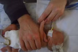 Rúng động về y đức: Y tá tự ý rút máy thở, bé sơ sinh tử vong