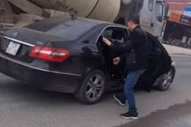 Cán bộ công an Lạng Sơn lái Mercedes tông ông lão 68 tuổi chết thảm