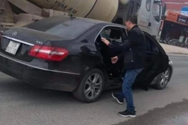 Cán bộ công an Lạng Sơn lái Mercedes tông ông lão 68 tuổi chết thảm