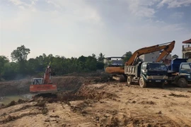 'Cò' đất bắt tay chủ đầu tư: Rủi ro lớn cho khách hàng