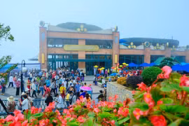 Hội trăng rằm Vân Sơn ghi dấu ấn sức hút du lịch Tây Ninh